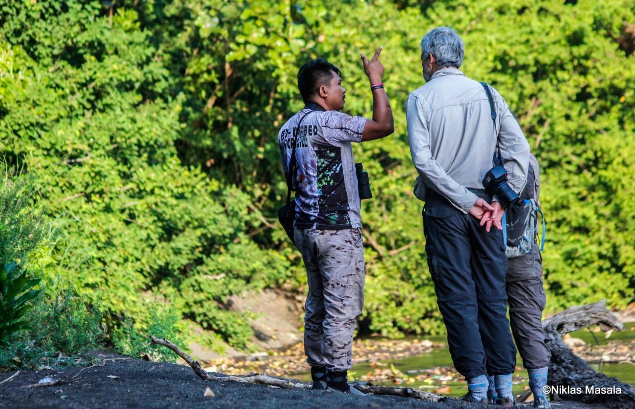 Tangkoko Ranger Homestay Bitung Bagian luar foto